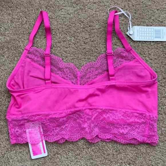 Freya Fancies Bralette in Medium - Picture 2 of 4